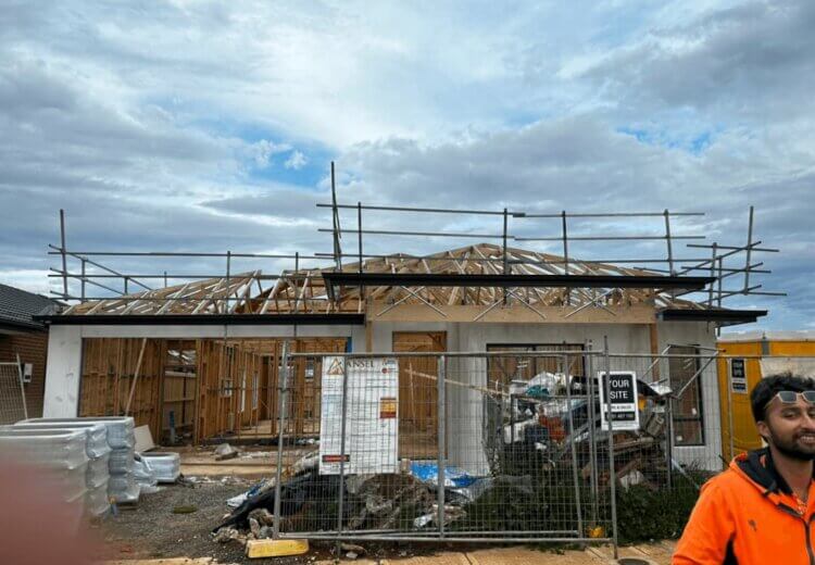 SINGLE STORY GUARD RAIL