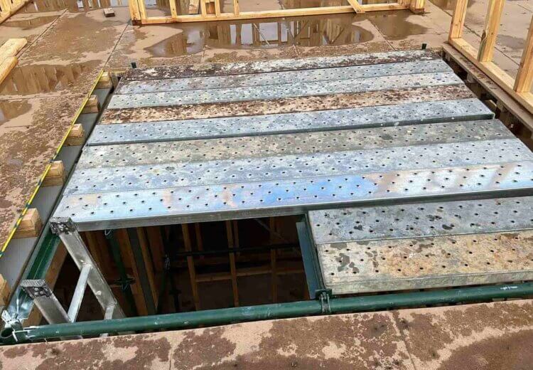 SINGLE STORY GUARD RAIL