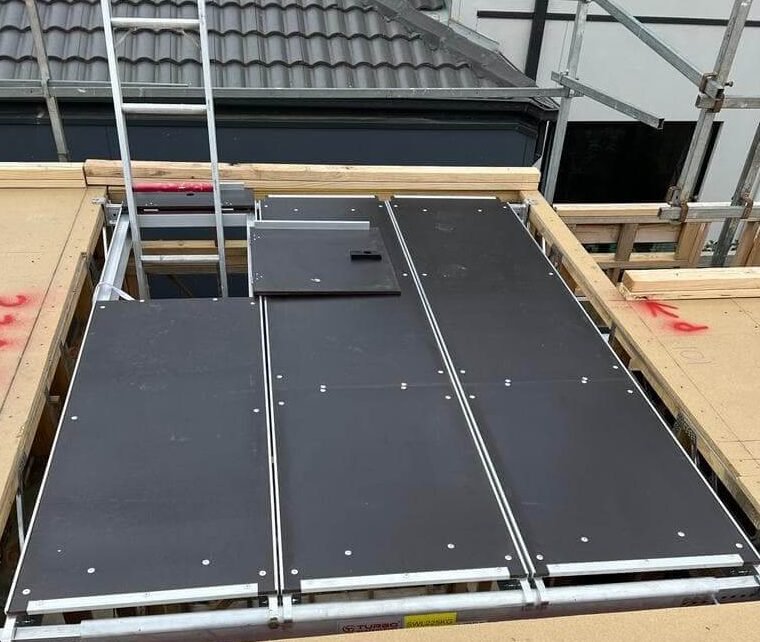 STAIR VOID PLATFORM